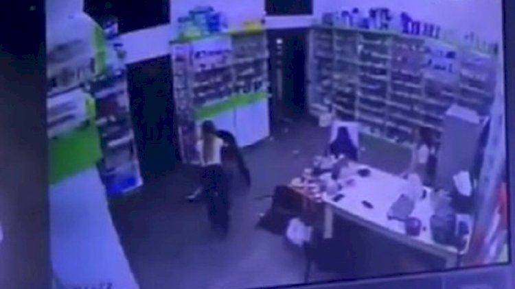    “Pişiyə oxşayırsan” dedi, müdiri tərəfindən döyüldü -   Aptekdəki davanın TƏFƏRRÜATI + VİDEO