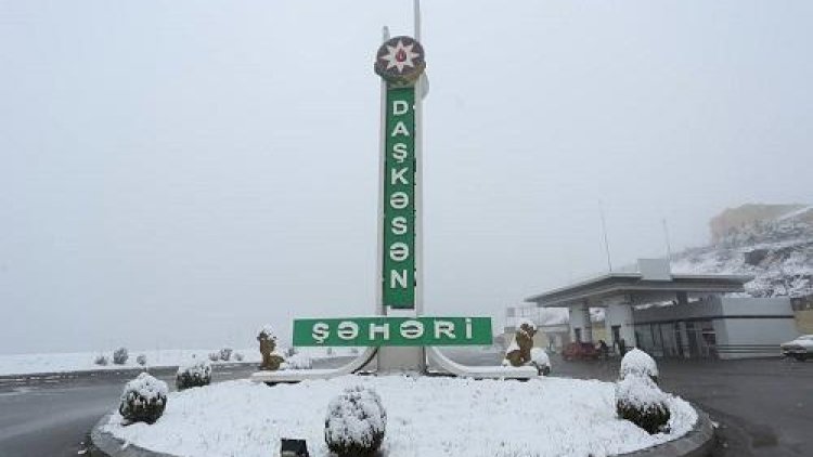    Daşkəsənə qar yağır   