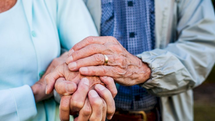    85 yaşlı kişi 80 yaşlı arvadını ÖLDÜRDÜ   