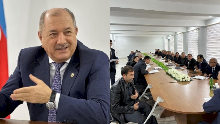    İcra başçısı bir gündə 45 nəfəri qəbul etdi -   FOTOLAR