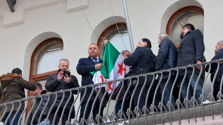    Azərbaycanda Suriya səfirliyi varmı? - İrəvan və Tbilisi də yeni bayraq qaldırıldı   