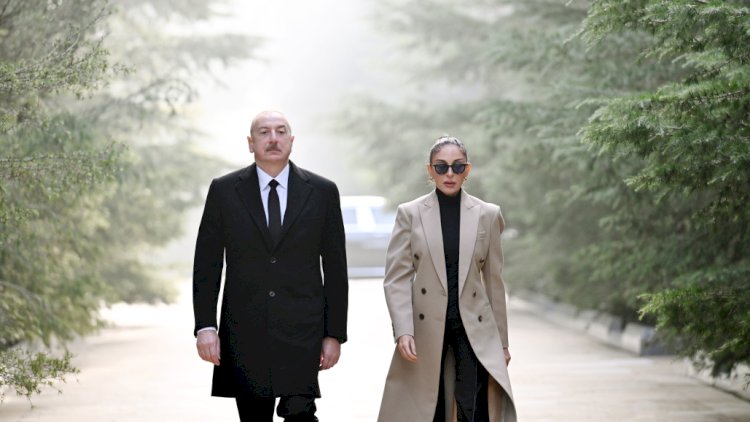    President Ilham Aliyev and First Lady Mehriban Aliyeva visited grave of National Leader Heydar Aliyev   