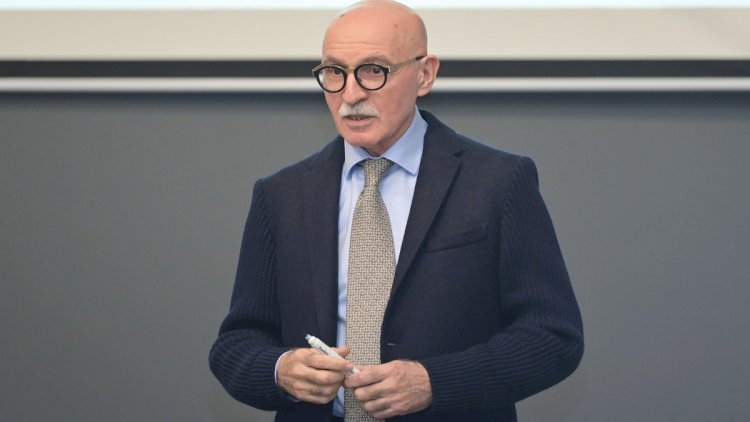    Nazir müavini: Təhsil texnologiyaları qabaqlamalıdır   