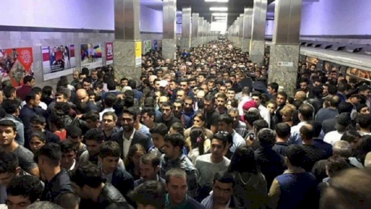    Nasazlıq, ləngimə... - Metropoliten rəsmisi: “Bu, sərnişinin günahı üzündən baş vermir”   