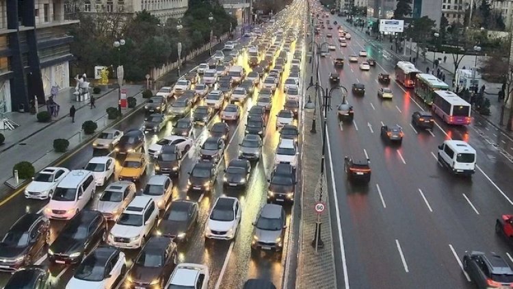    Bakının hansı küçələrində sıxlıq var? - SİYAHI   