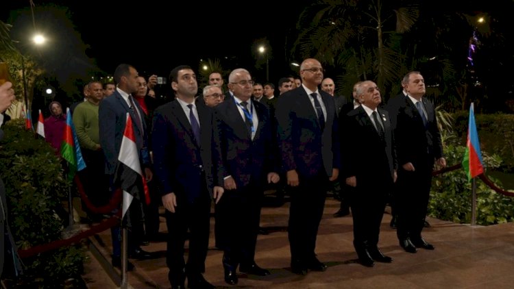    Əli Əsədov Misirdə ümummilli lider Heydər Əliyevin xatirəsini yad etdi - Fotolar   