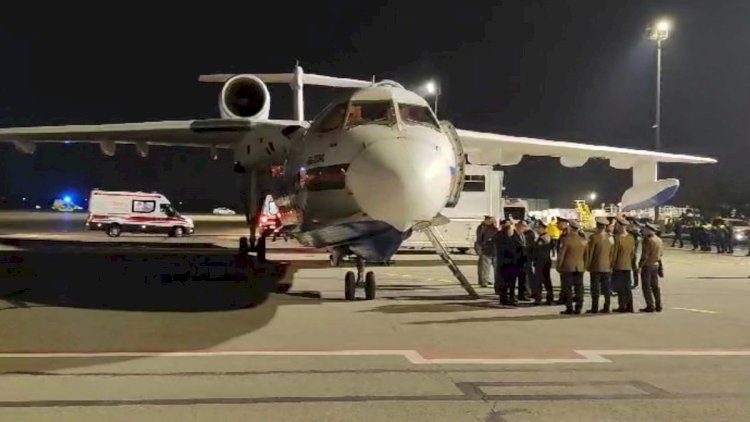    Qəzada sağ qalan 7 sərnişini Bakıya gətirən təyyarə eniş etdi   