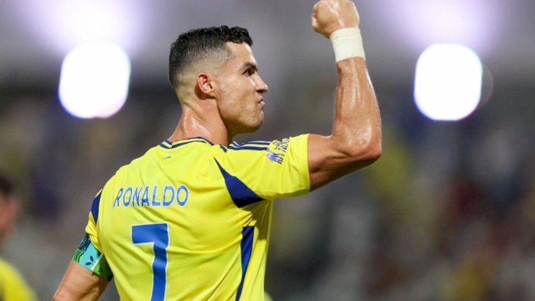    Kriştianu Ronaldu Yaxın Şərqin ən yaxşı futbolçusu seçildi   