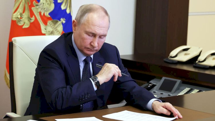    Putin şəhərin adını dəyişdi   