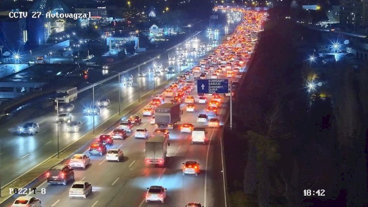    Bakının bir sıra yollarında tıxac yarandı - Fotolar   