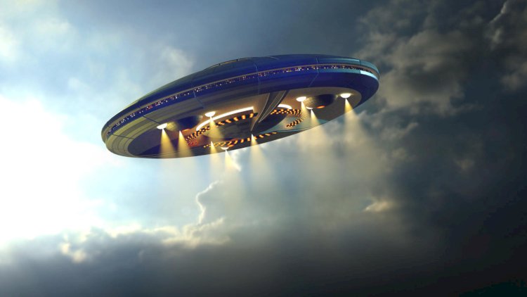    NASA komandirindən etiraf: “Yanımdan bir UFO keçdi”   
