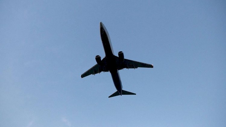    Bakıdan Aktauya uçan təyyarədə problem yarandı   