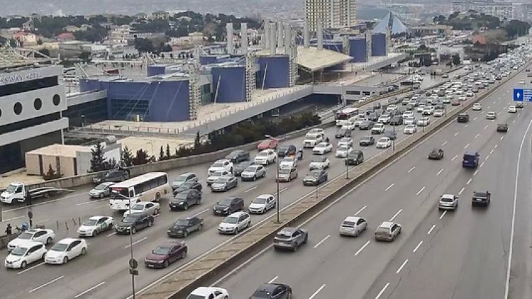    Paytaxtın hansı küçələrində sıxlıq var?   