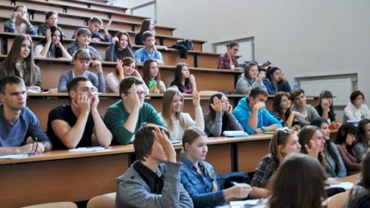    2025-ə rektorsuz girən universitetlər   