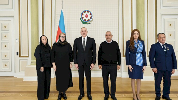    İlham Əliyev medal və ordenləri onlara təqdim etdi -   VİDEO