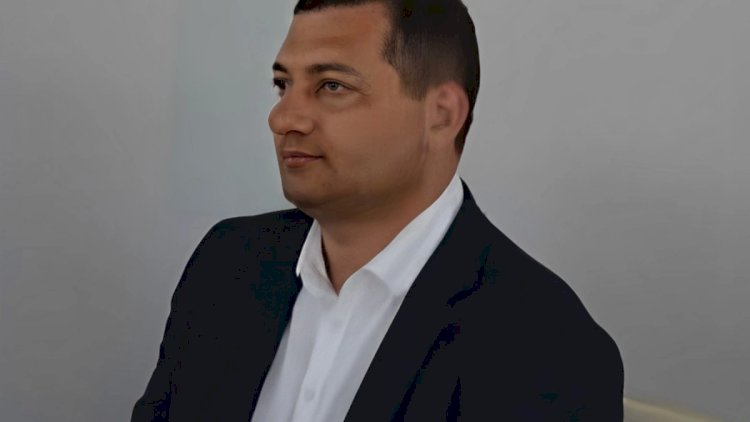    Emin İsmayılov vəzifəsindən azad edildi   