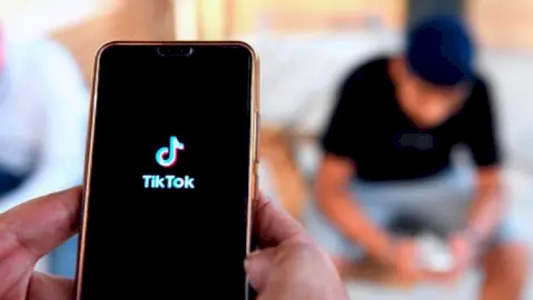    Gəncədə məktəbli “TikTok”da canlı yayıma çıxdı - Araşdırma aparılır   