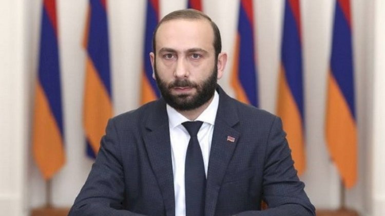    Mirzoyan Moskvaya gedir   