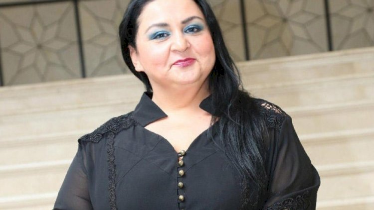    Dilarədən paylaşım: “Səhnəmizin gül-çiçəyi Toppuş bacı...”   