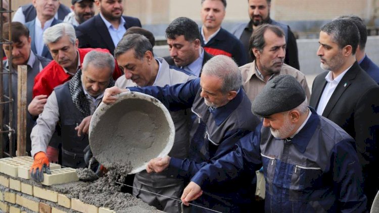   Məsud Pezeşkian bənnalıq etdi - FOTOLAR   