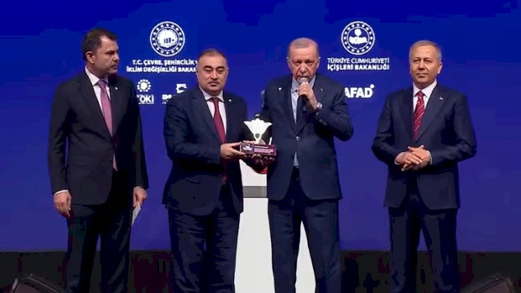    Türkiyə Prezidenti Azərbaycan səfirinə mükafat verdi   