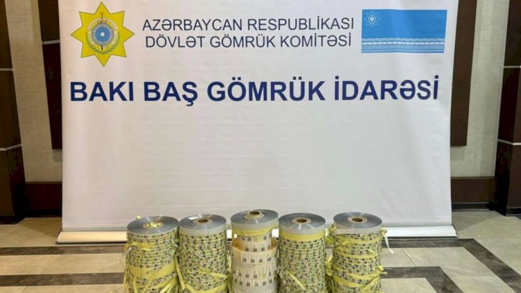   Gömrük postunda saxta aksiz markası və nişanlar aşkar edildi - Fotolar   