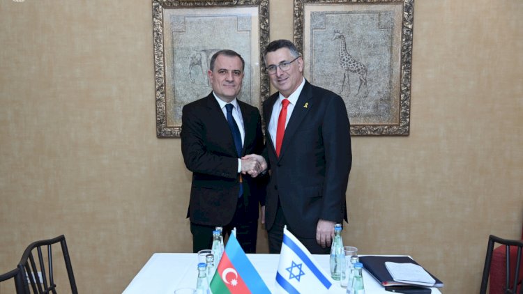    Ceyhun Bayramov israilli həmkarı Gideon Saar ilə görüşdü   