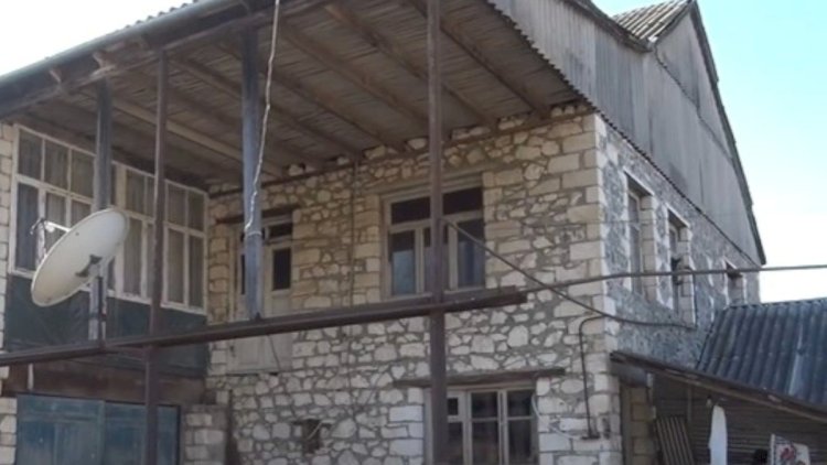    4 uşaq anası ərini bıçaqladı - Təfərrüat   