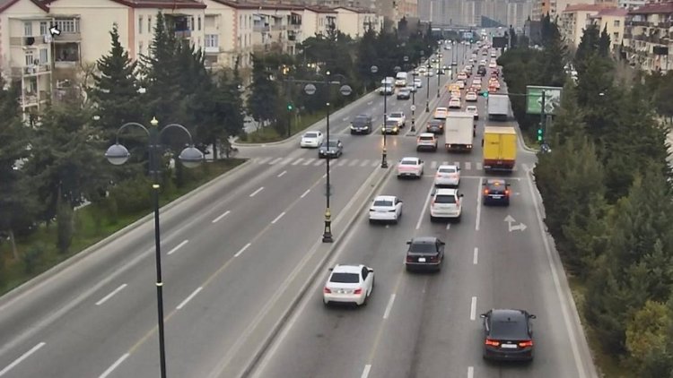   Paytaxtın bu yollarında tıxac var - Siyahı   