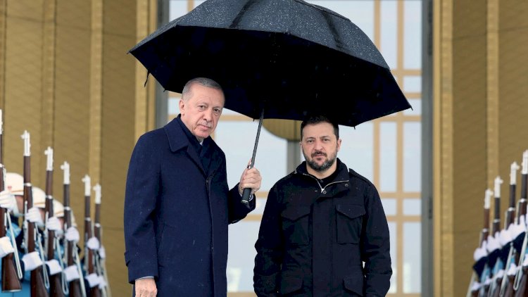    Zelenski üçün Türkiyə çətiri – Maraqlı gediş   