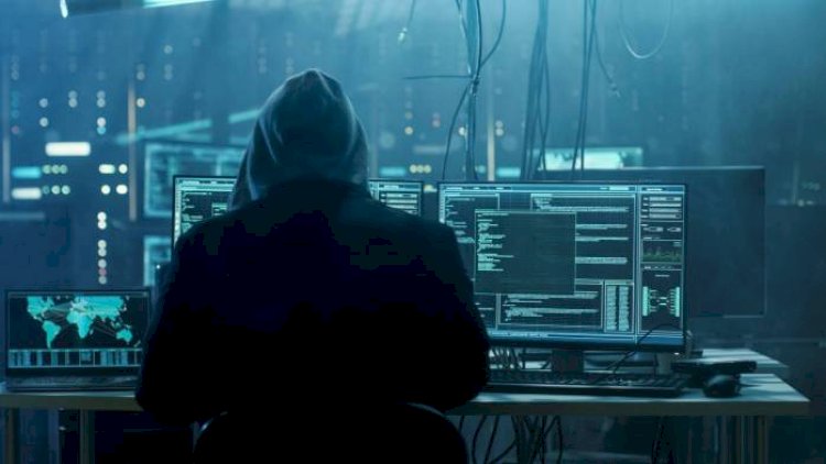    Dövlət qurumlarına kiberhücum: “O vaxt “Python Team” məsuliyyəti öz üzərinə götürmüşdü”   