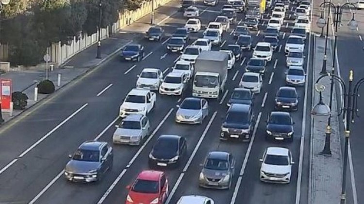    Bakının bu yollarında sıxlıq var   - SİYAHI