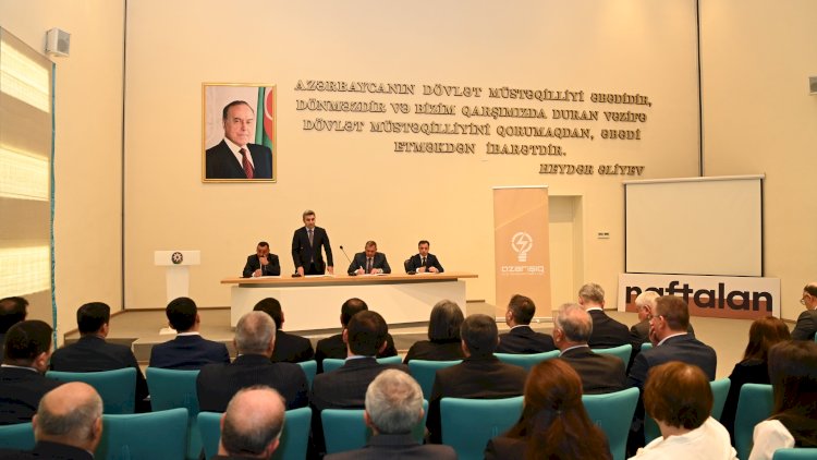    “Azərişıq” nümayəndələri Naftalanda sahibkarlarla görüş keçirdi - Fotolar   