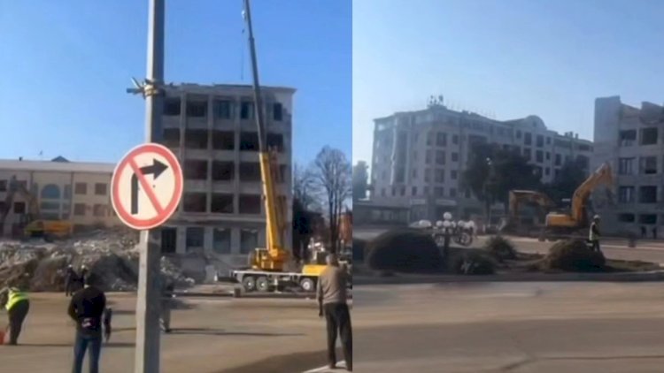    Xankəndidə separatçıların yuvası olan bina   SÖKÜLÜR