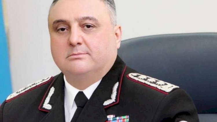    “Eldar Mahmudov “pulu hara köçürürsən? Tez ol Londona!” - deyə qışqırdı”   