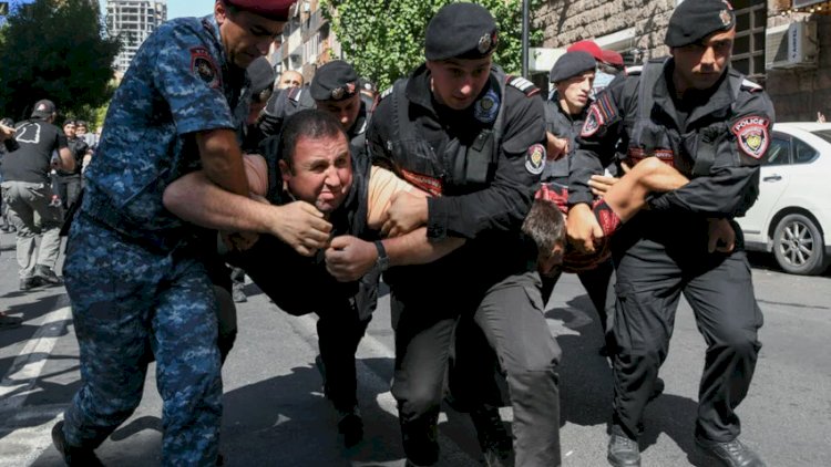    Ermənistanda kütləvi həbslər başladı   