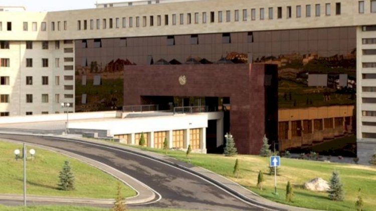    Ermənistan Müdafiə Nazirliyində müəmmalı qovulma   