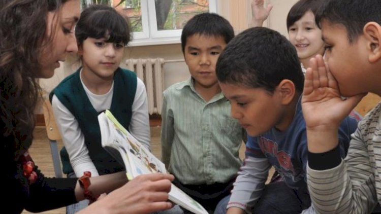    Gələn ay miqrant uşaqları üçün qadağa qüvvəyə minir - Azərbaycanlılar nə edəcək?   