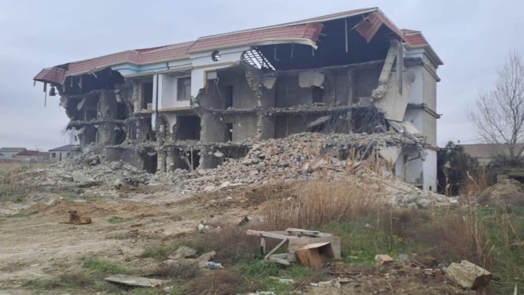    Bakıda tanınmış jurnalistin evini başına uçurdular –   FOTOLAR