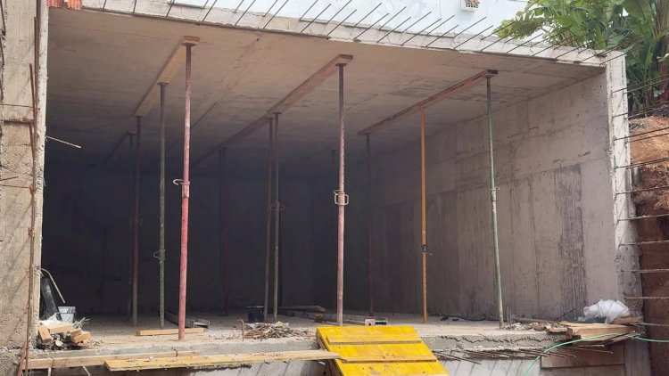    İspaniya qorxudan bunkerlər hazırlayır   