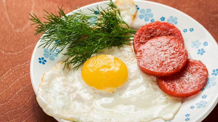    Səhər yeməyində kolbasa və sosiska sevənləri gözləyən   TƏHLÜKƏ
