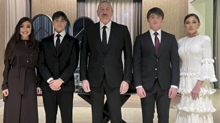   Prezident ailə üzvləri ilə Antalyada - Fotolar   