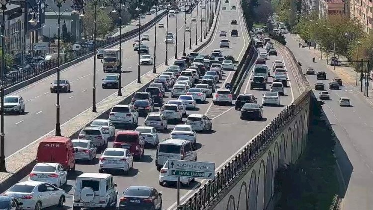   Mərkəz və metronun “20 Yanvar” stansiyası istiqamətində sıxlıq yarandı - Foto   
