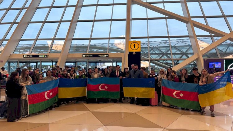    Ukraynalı uşaqlar Azərbaycana gətirildi   