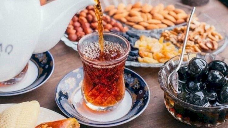    Hər gün qaşıq- qaşıq yeyirik - Mədəmizi “deşirmiş”   