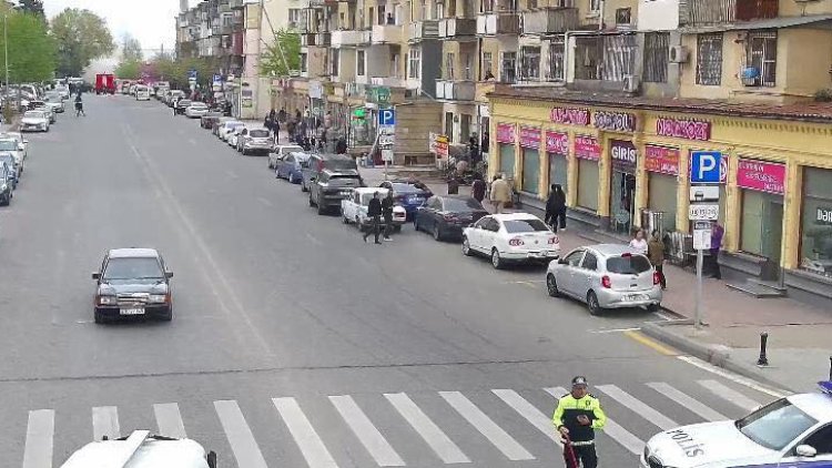    Binəqədidə bəzi yollar bağlandı - Fotolar   