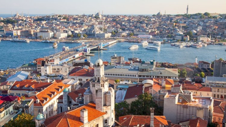    Zəlzələdən sonra İstanbul səmasında DƏHŞƏT: Görün nə baş verdi... - FOTO   