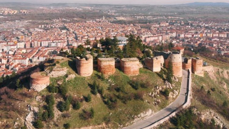    Türkiyədə yenə zəlzələ oldu   