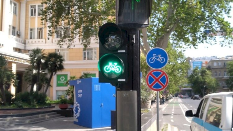    Svetoforlara 53 ədəd velosiped bölmələri quraşdırıldı   