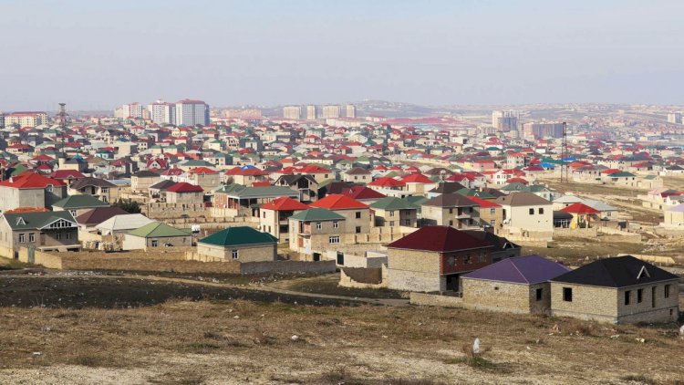    Bakıda evi plana düşən sakinlər narazılıq edir:   “48 000 AZN-ə ev ala bilərəm?”
